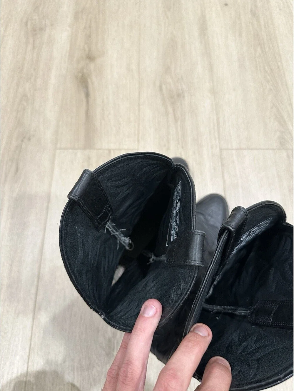 Ariat this used
